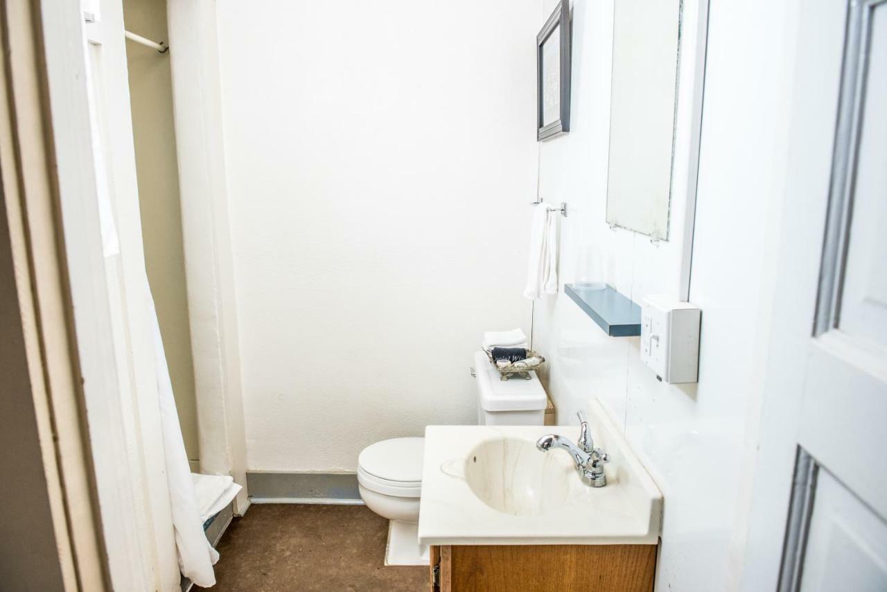 Jonquil Motel Бисби Екстериор снимка